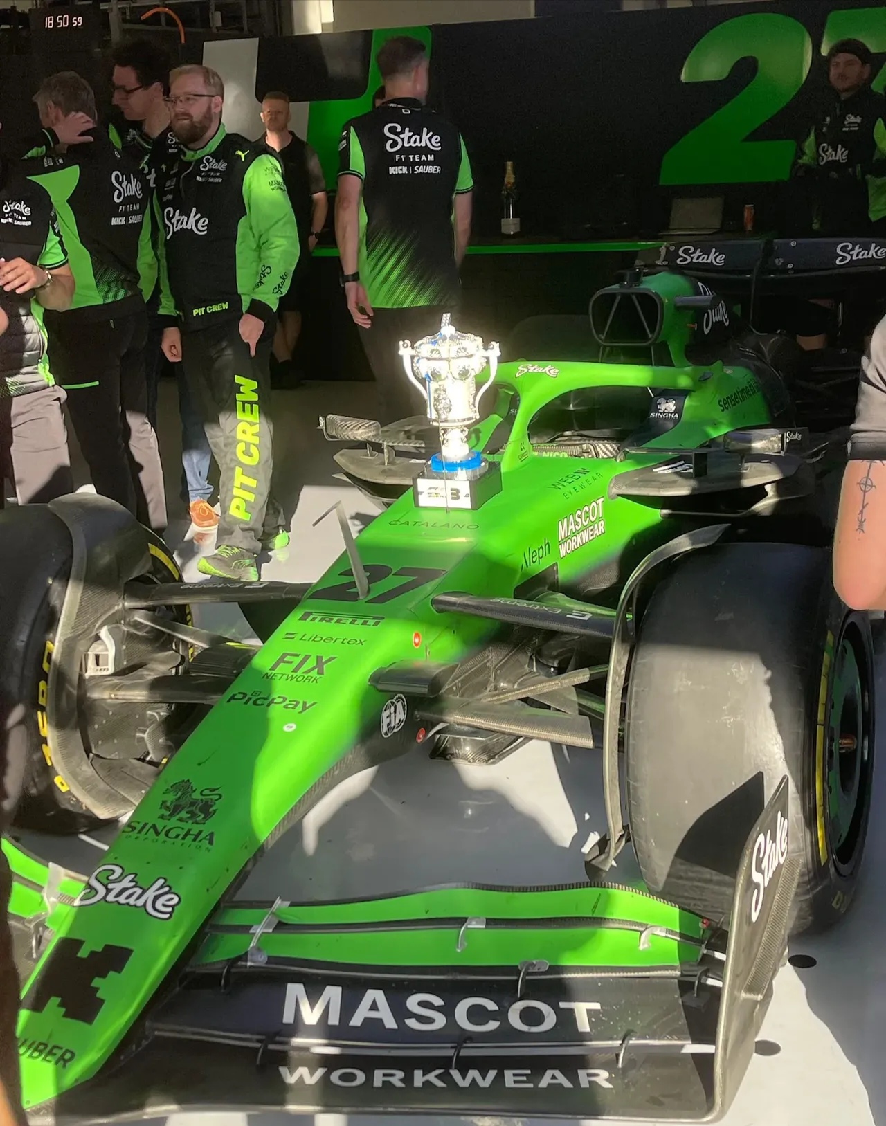 红牛二队翻盘索伯车队，诺里斯关键制胜