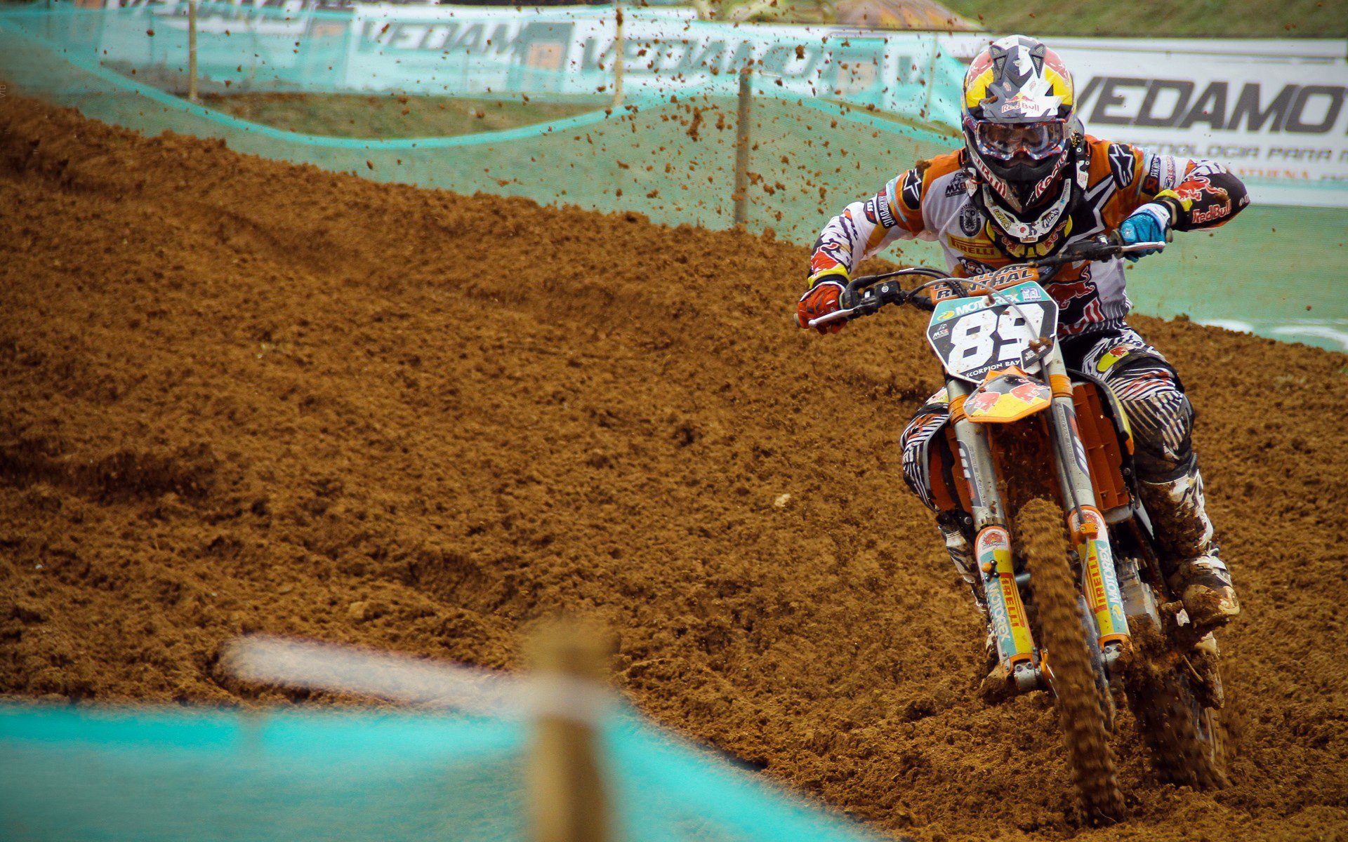 贝恩单核轰碎防线，老鹰群袭碾过鹈鹕，当进攻成为唯一的语言